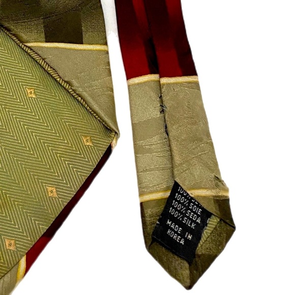 Bello Uomo Tie Italian Woven Silk Hand Made Tip Bar String Green Red 60”x3.75” - Picture 8 of 13